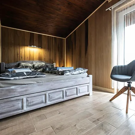 Nr8 Premium Vendeghaz Villa