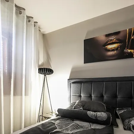 Nr8 Premium Vendeghaz Villa Makó