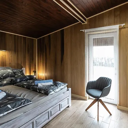 Nr8 Premium Vendeghaz Makó